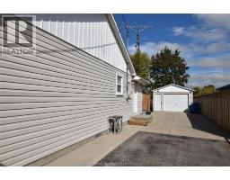 Laundry room - 20977 Mahler Street, Charing Cross, ON N0P1G0 Photo 8
