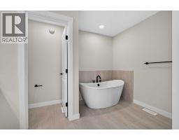 77 Royston Gardens Nw, Calgary, AB T3L0N9 Photo 37