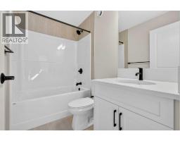 77 Royston Gardens Nw, Calgary, AB T3L0N9 Photo 41