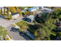 174 Pitt Street, Saint John, NB E2L2W7 Photo 10