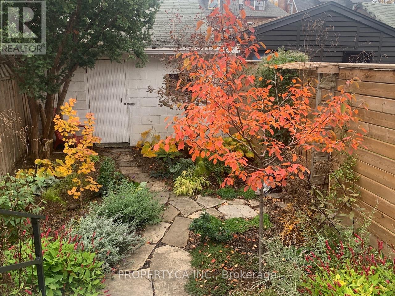 620 Crawford Street, Toronto, ON photo 19
