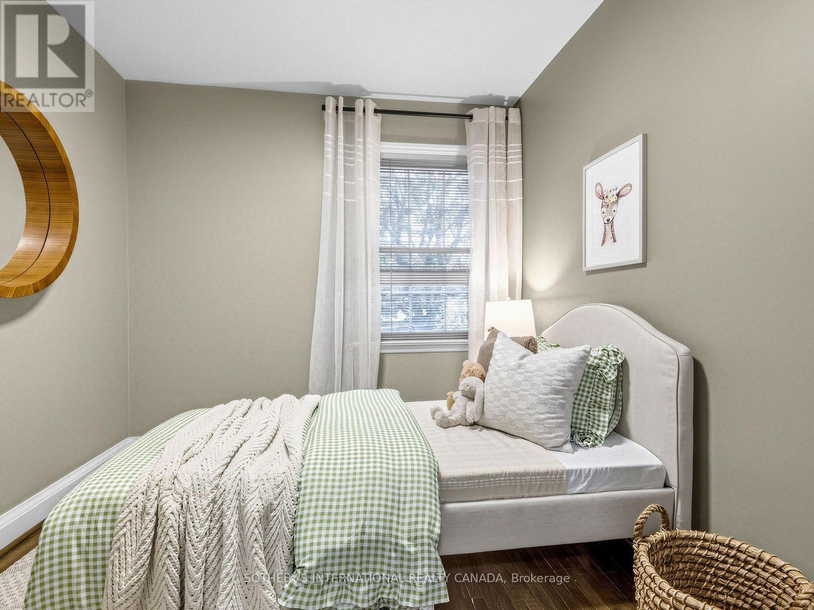 22 Thursfield Crescent, Toronto, ON photo 22