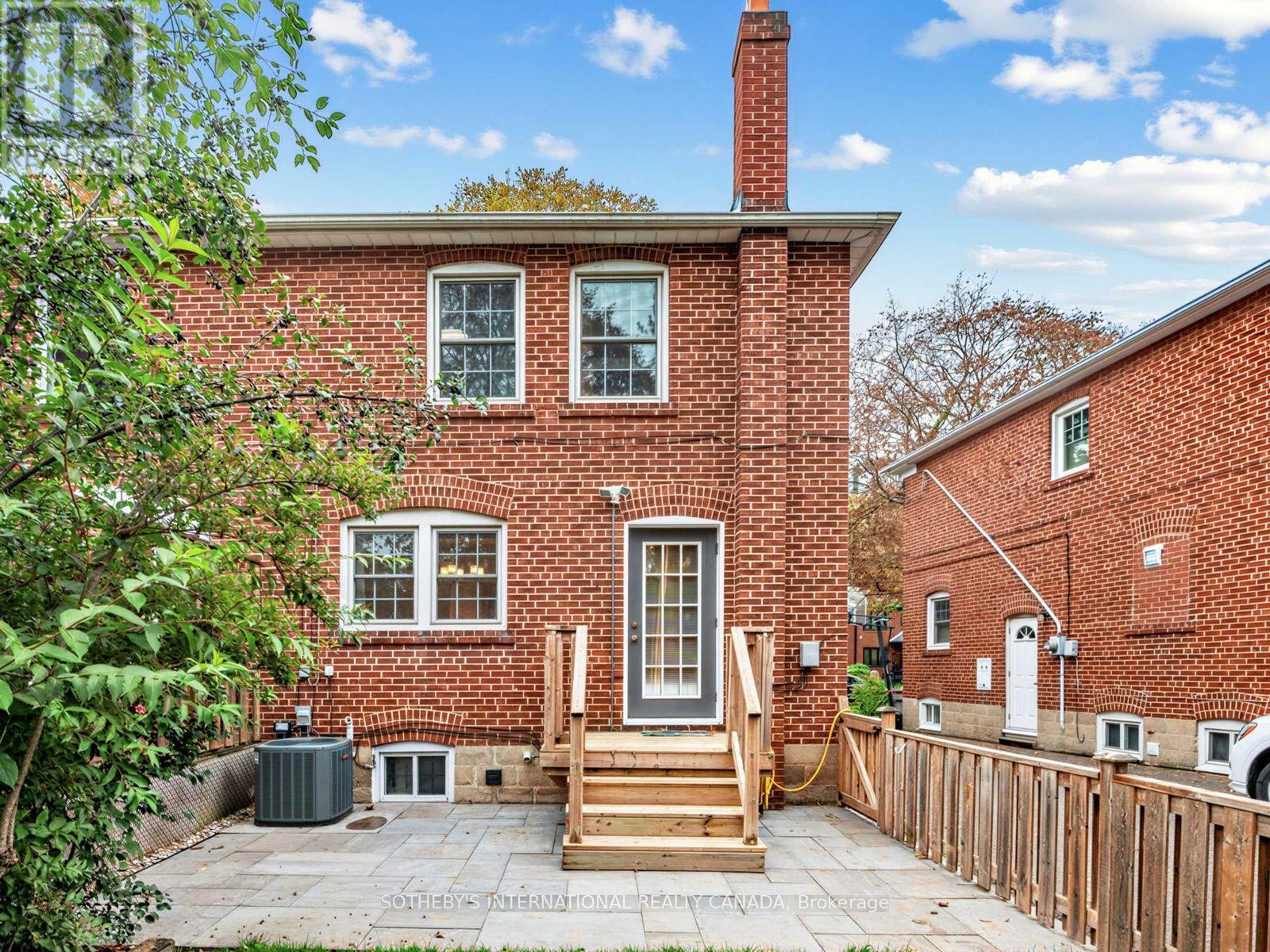 22 Thursfield Crescent, Toronto, ON photo 31