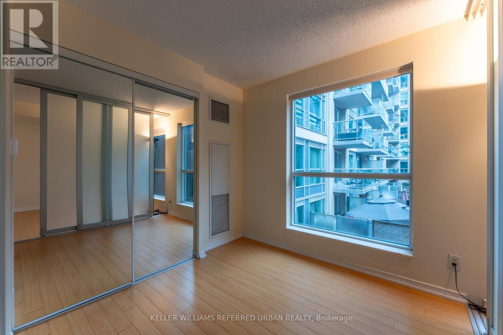 304- 230 King Street East, Toronto, ON photo 5