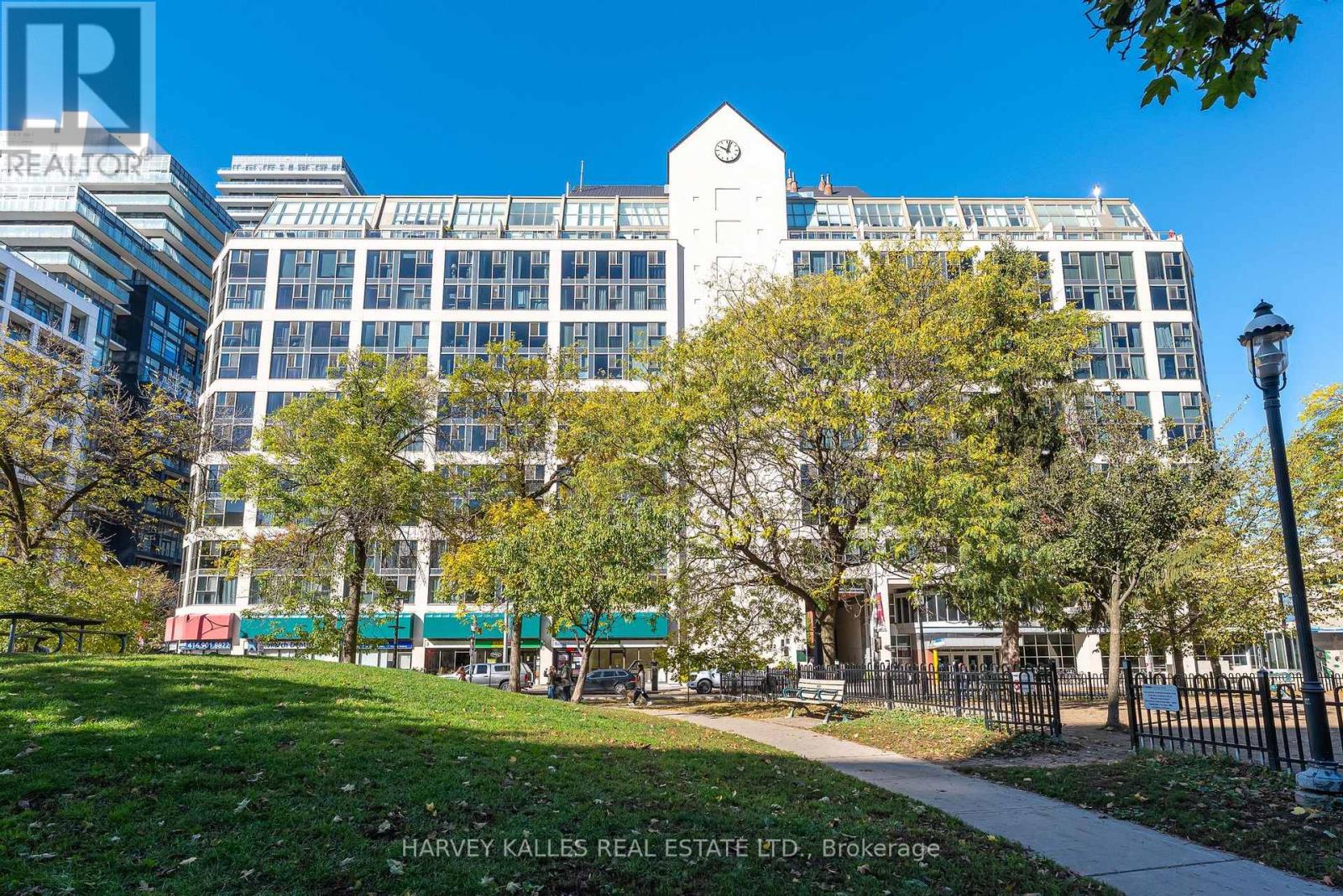 214- 222 The Esplanade, Toronto, ON photo 16