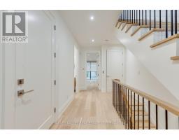 32 Evergreen Gardens, Toronto, ON M4G1C5 Photo 34