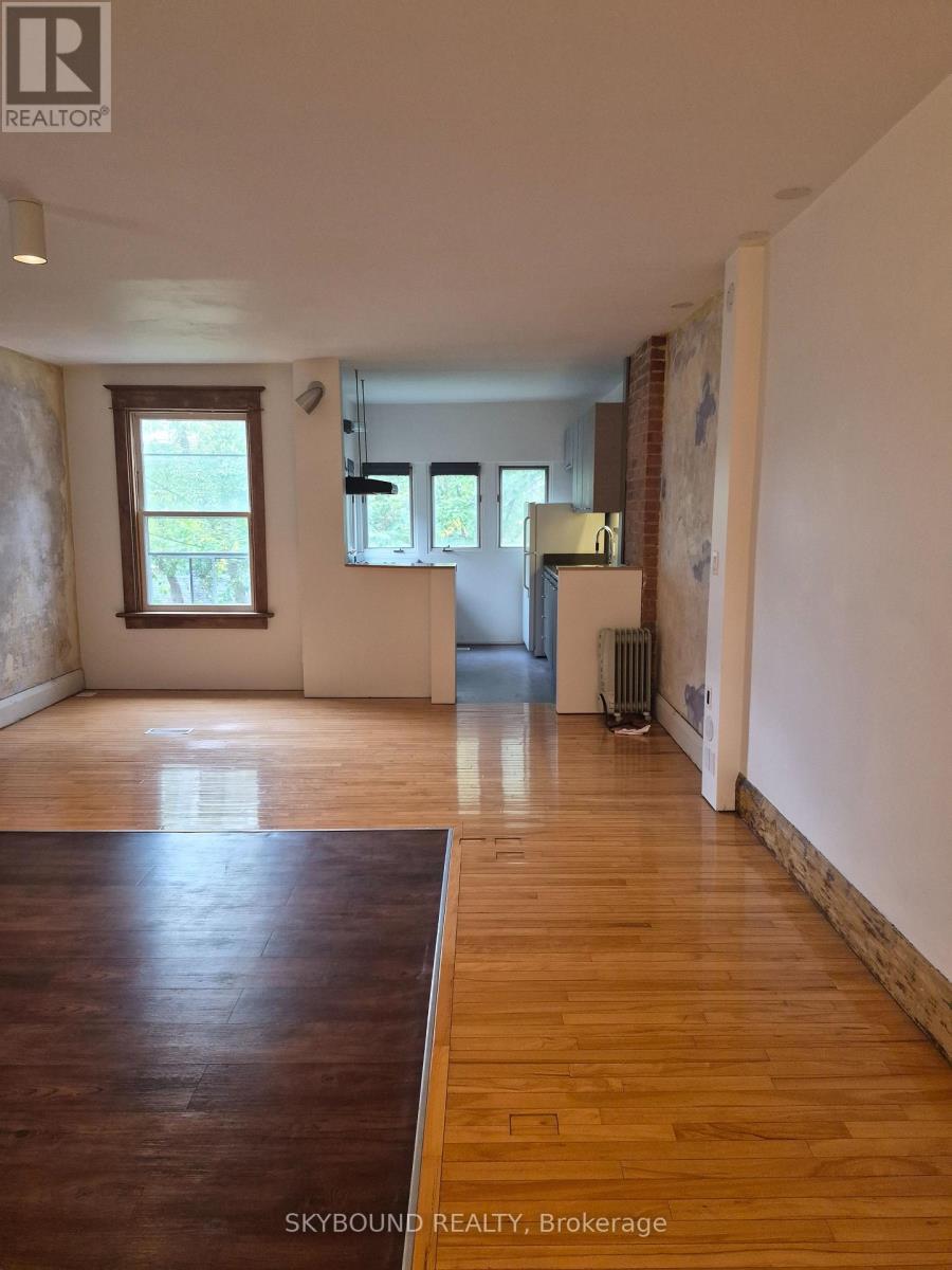 Photo of 122 Arundel Avenue