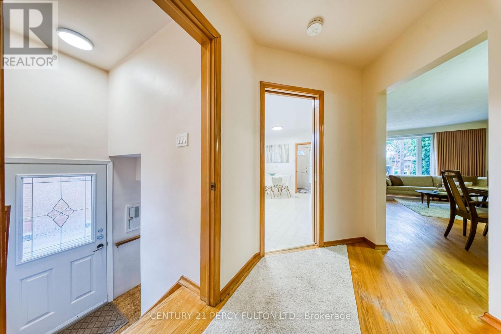 32 Bromton Drive, Toronto, ON photo 11