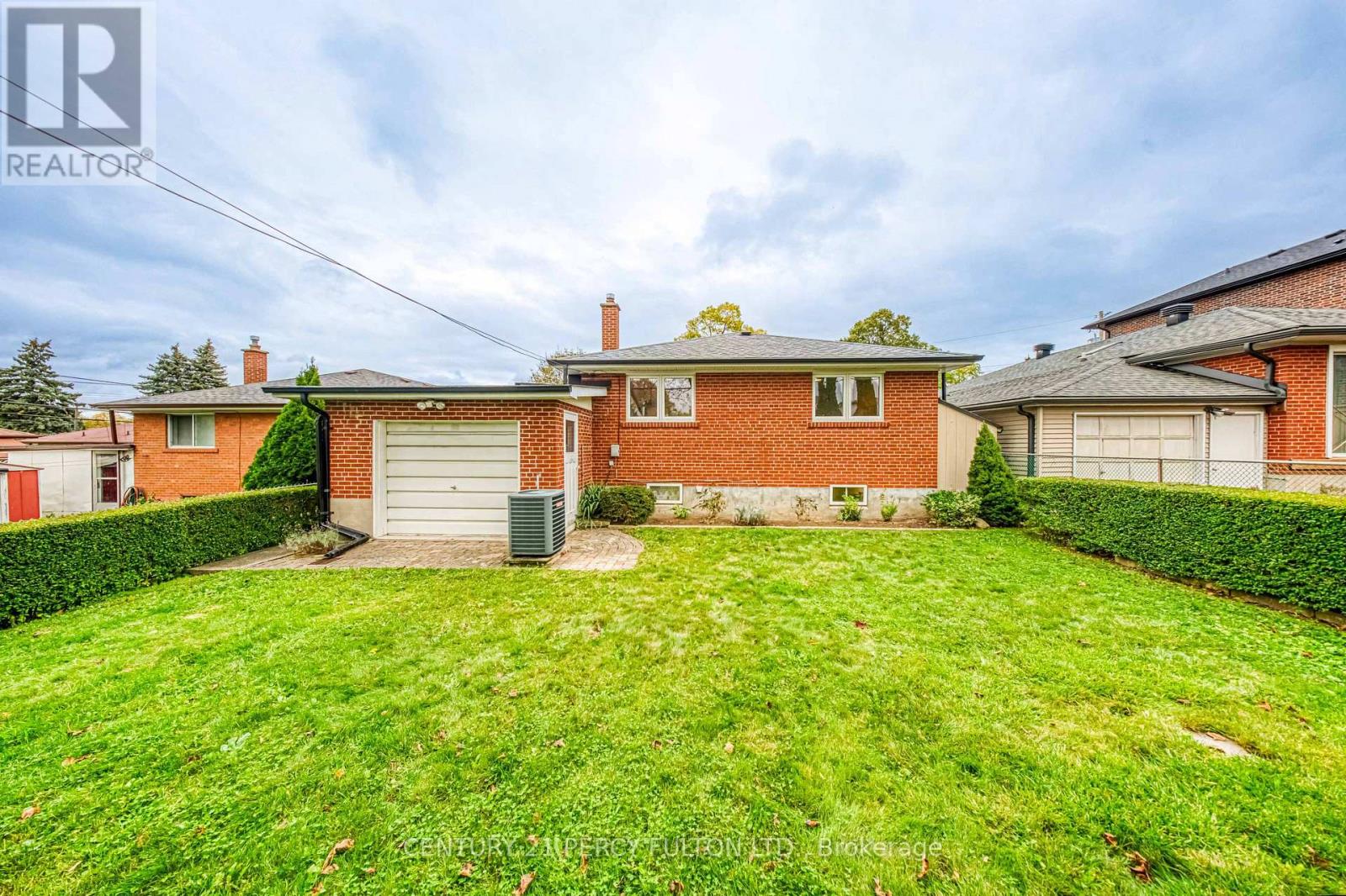 32 Bromton Drive, Toronto, ON photo 35