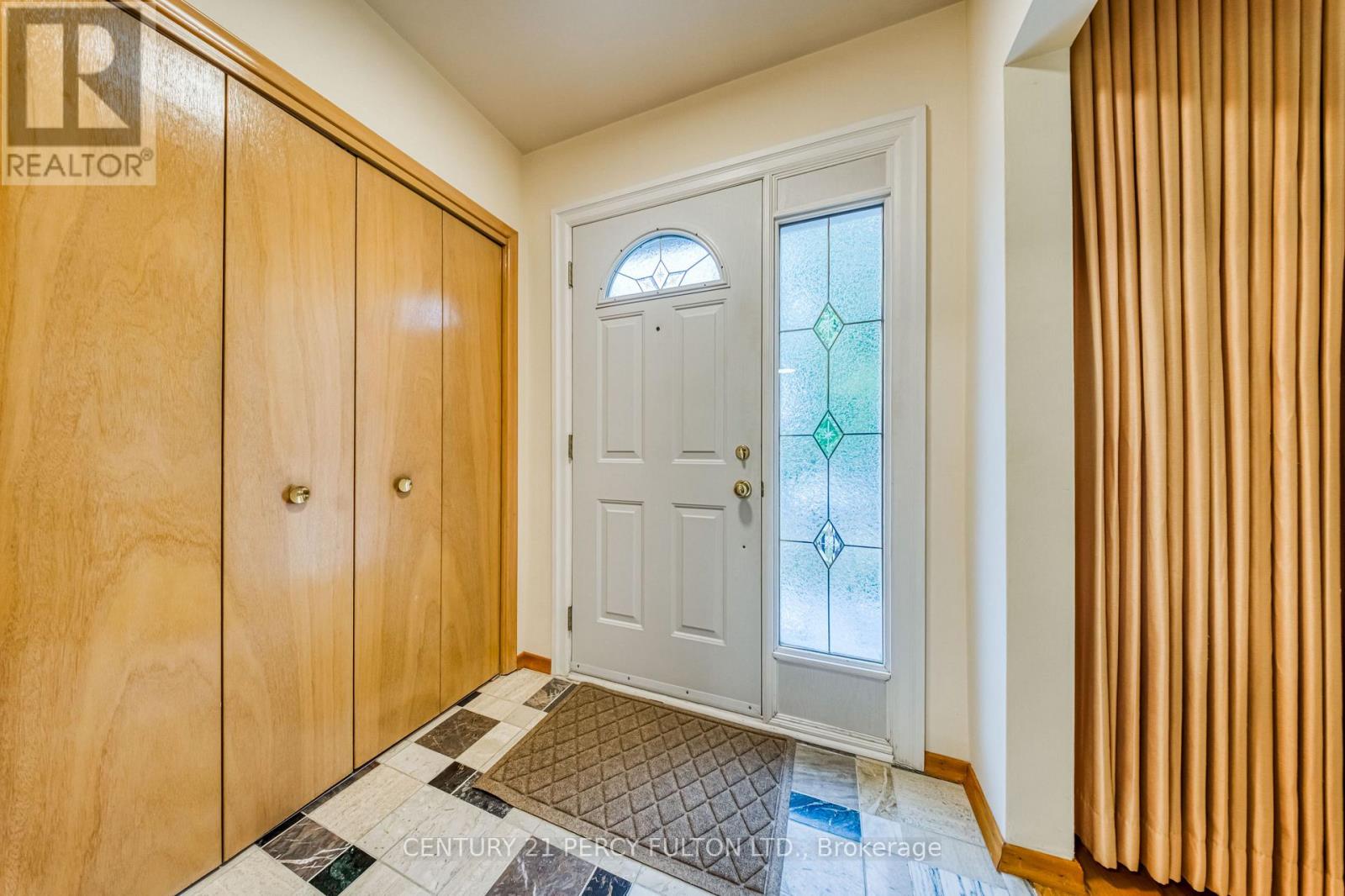 32 Bromton Drive, Toronto, ON photo 6