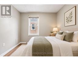 71 Meighen Avenue, Toronto, ON M4B2H4 Photo 9