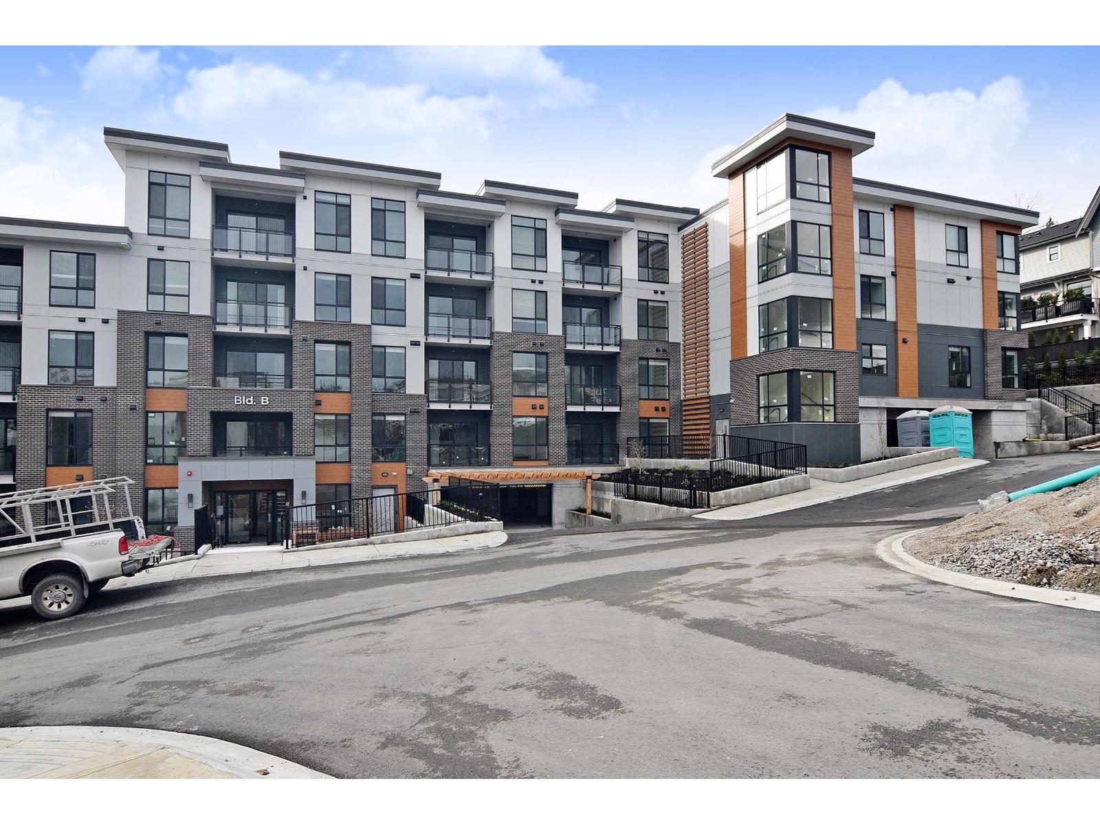 B408 20087 68 Avenue, Langley