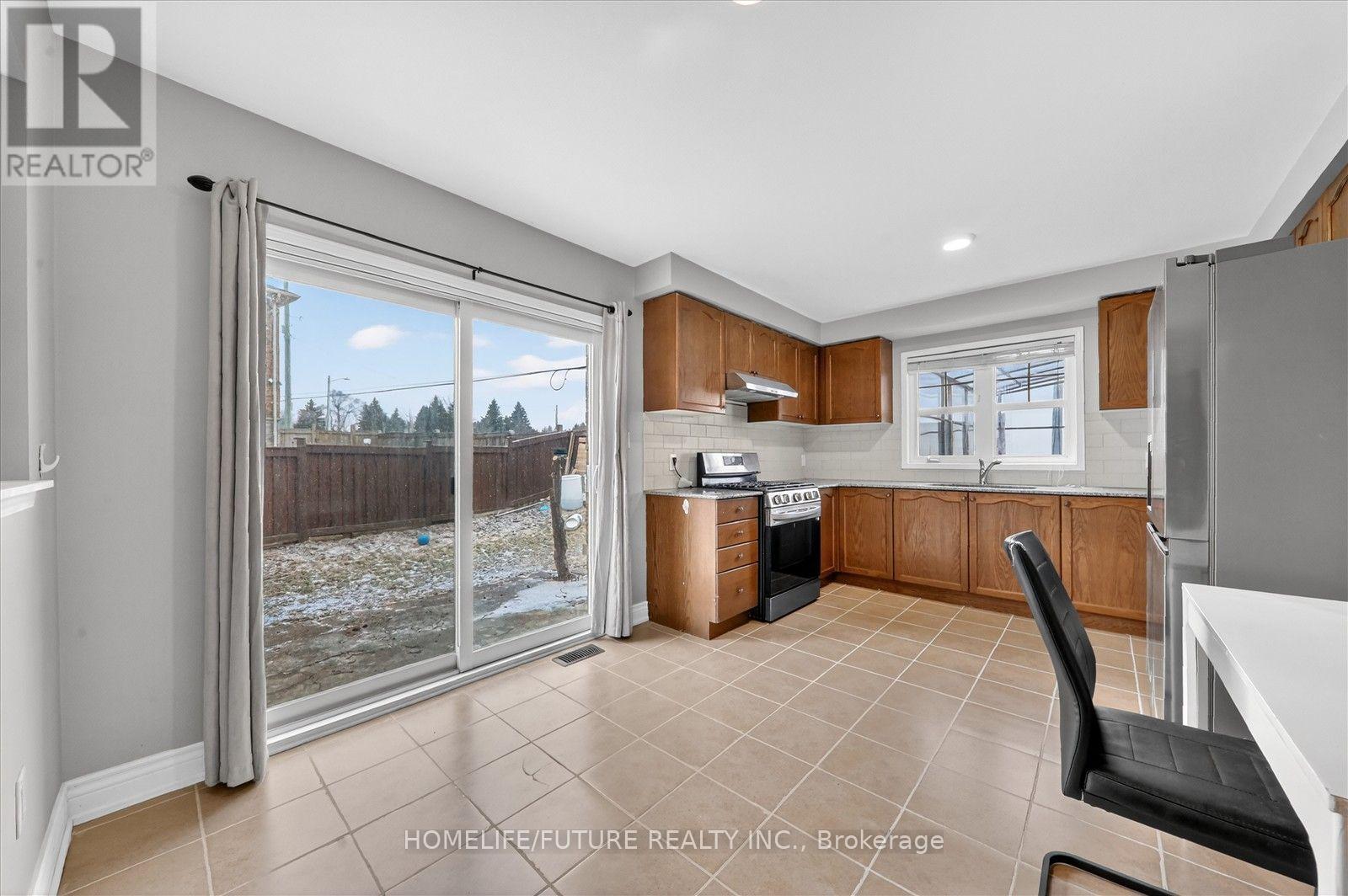 939 Miller Park Avenue, Bradford West Gwillimbury photo 13