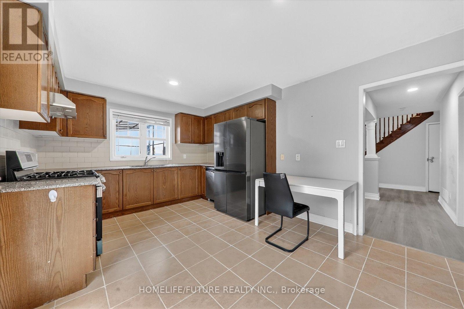 939 Miller Park Avenue, Bradford West Gwillimbury photo 14