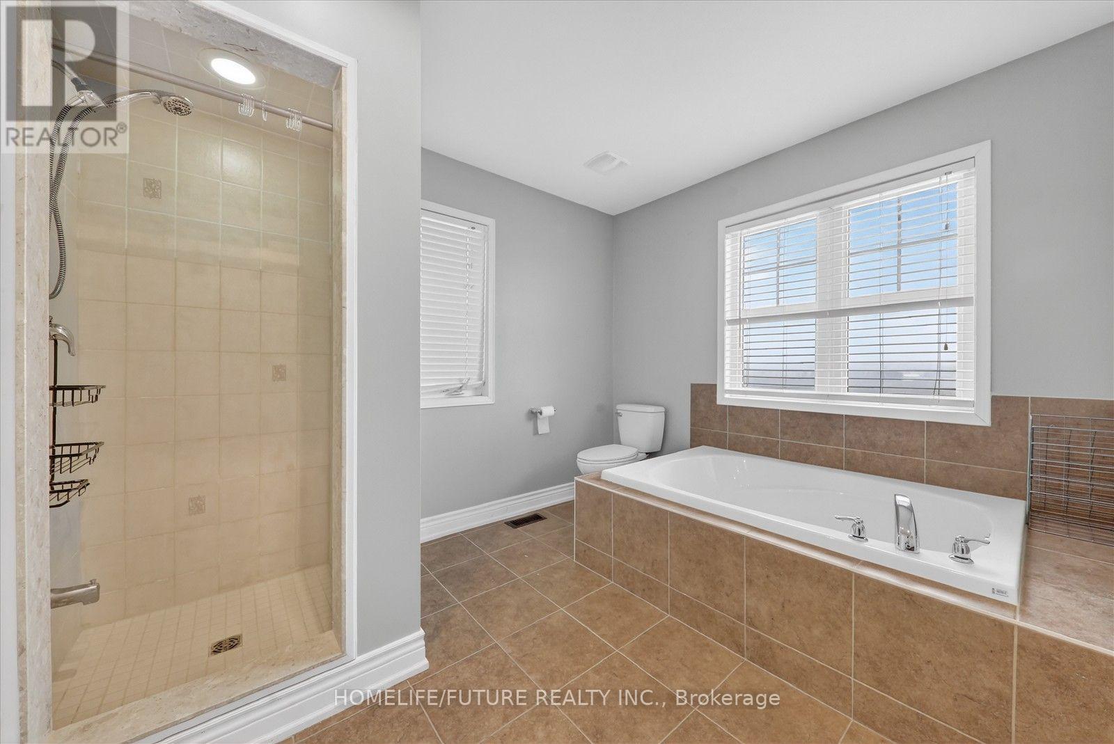 939 Miller Park Avenue, Bradford West Gwillimbury photo 24