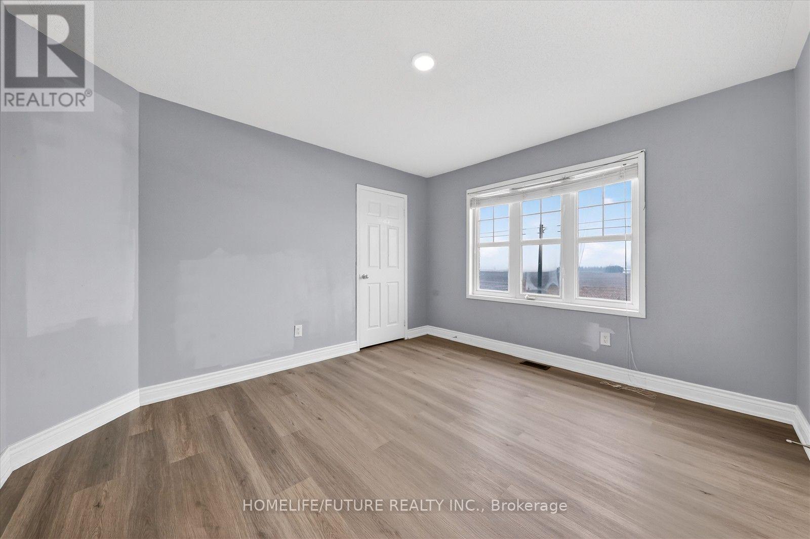 939 Miller Park Avenue, Bradford West Gwillimbury photo 30