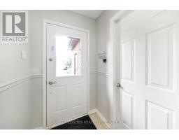 Bathroom - 24 Hopkins Road, Barrie, ON L4M5X6 Photo 6