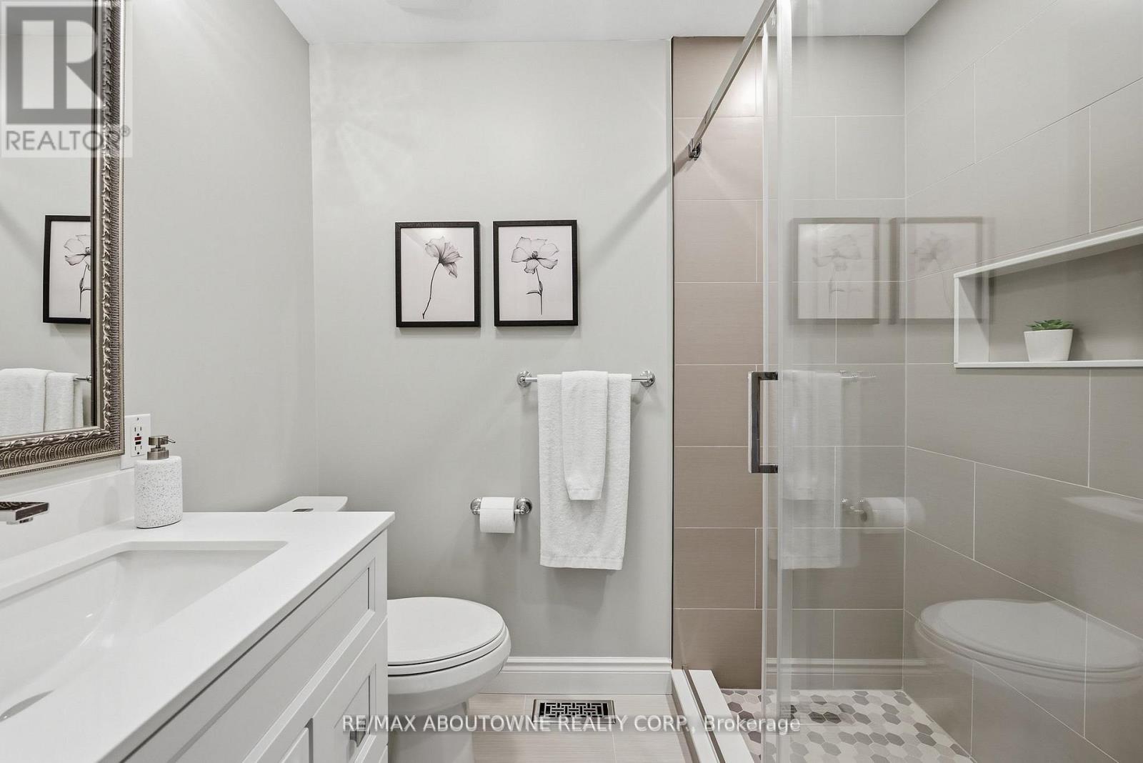 437 CAIRNCROFT ROAD - 33