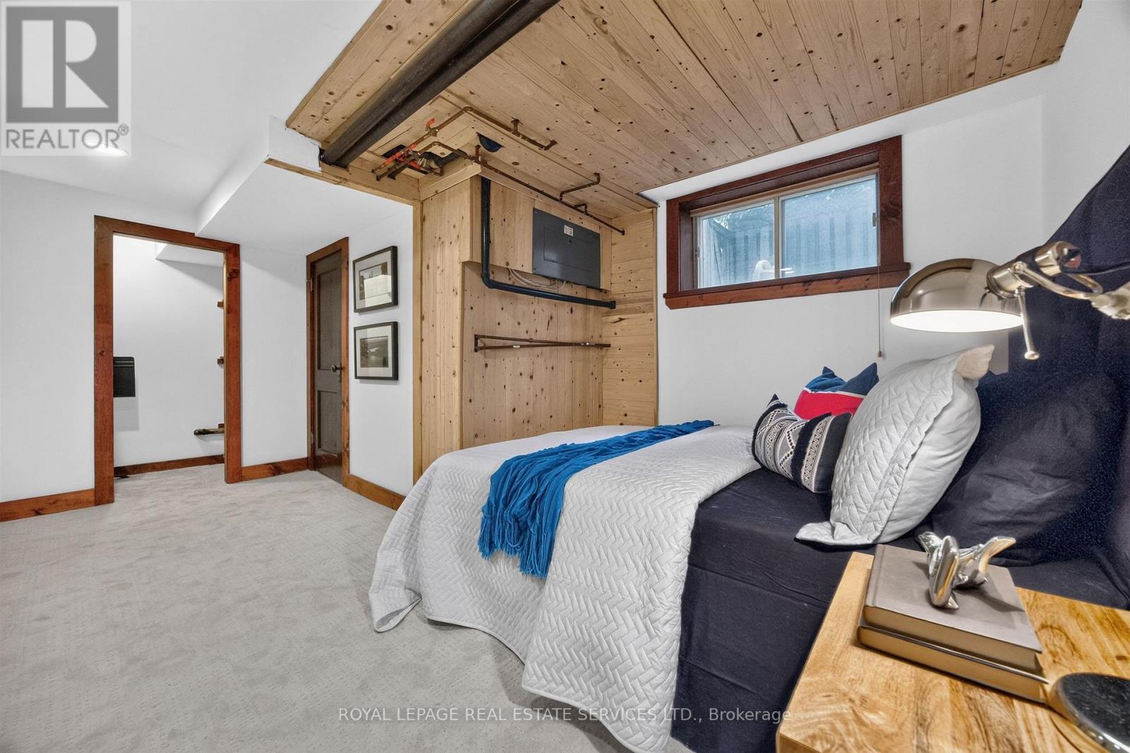 27 Verbena Avenue, Toronto, ON photo 32