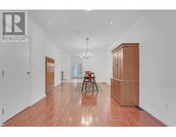 Living room - 1383 Lansdowne Avenue, Toronto, ON M6H3Z9 Photo 7