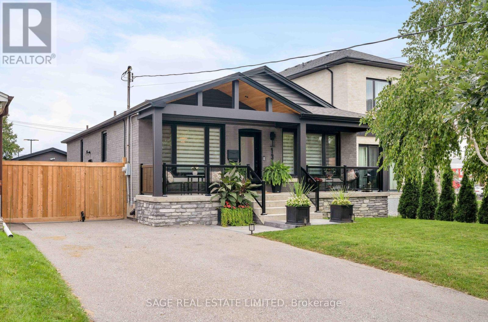 131 Silverhill Drive, Toronto, ON photo 2