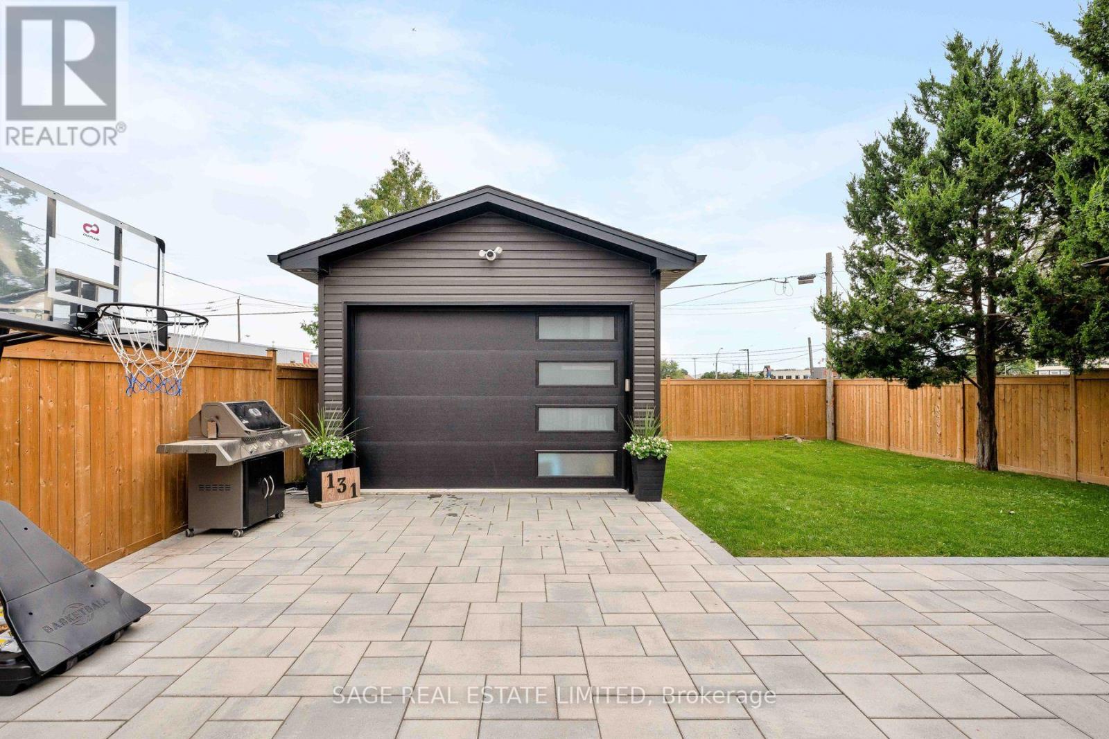 131 Silverhill Drive, Toronto, ON photo 47