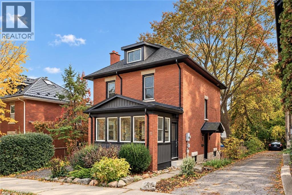 11 NEEVE Street — photo 2
