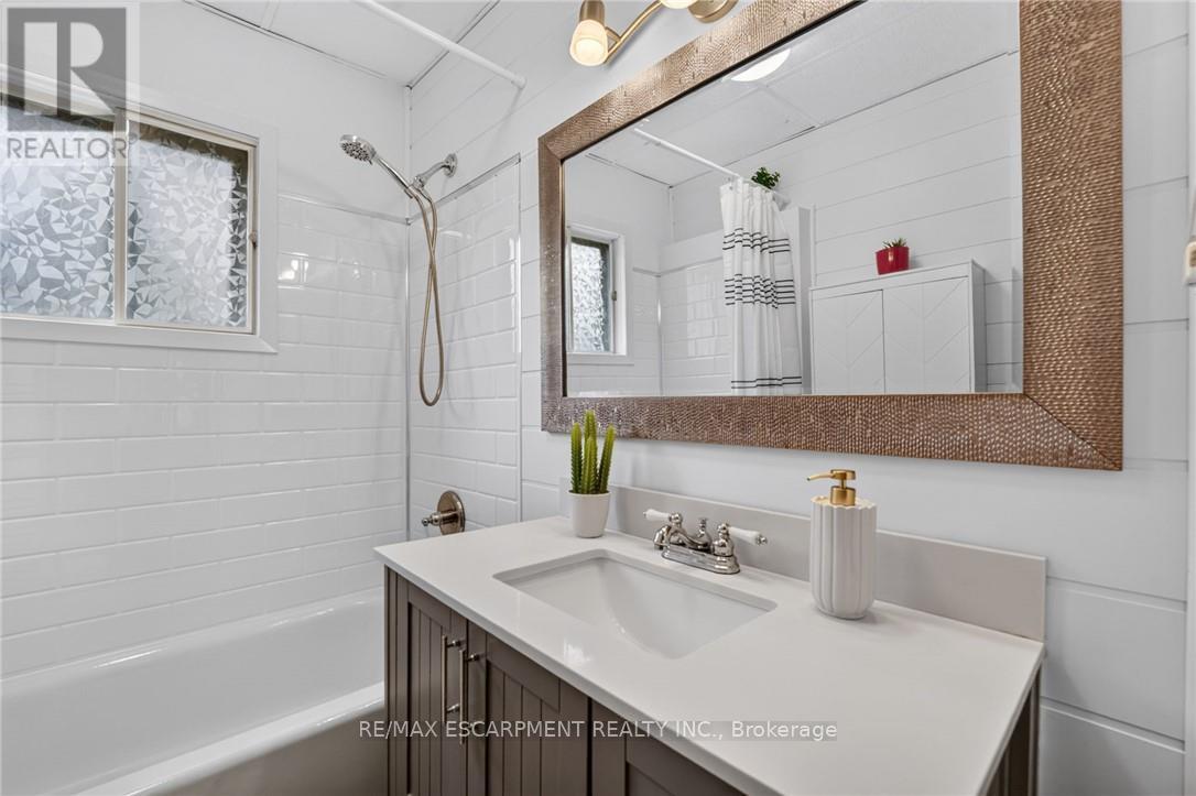 333 SIMPSON AVENUE - 21