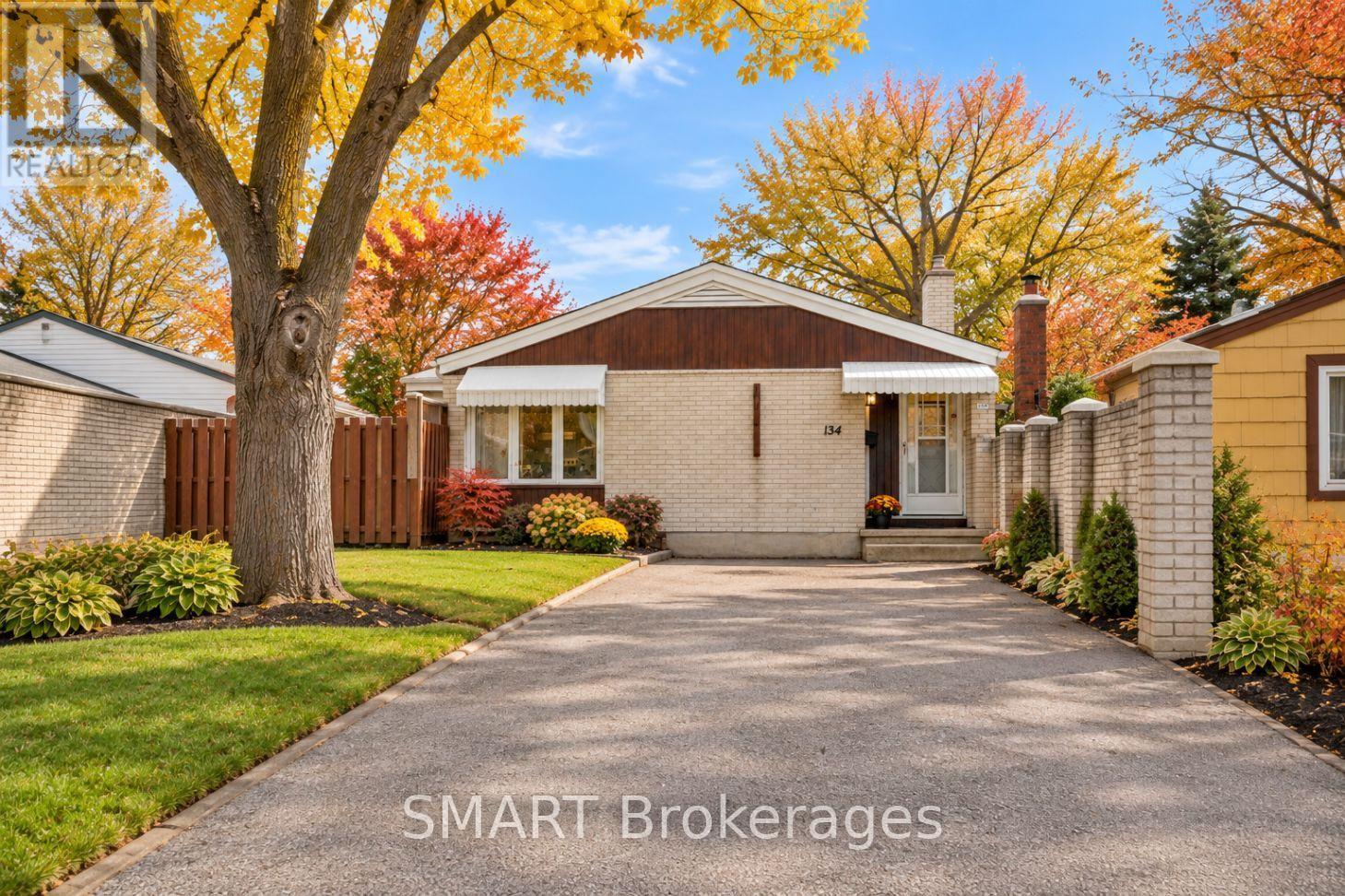 134 PEPPERWOOD CRESCENT — photo 3