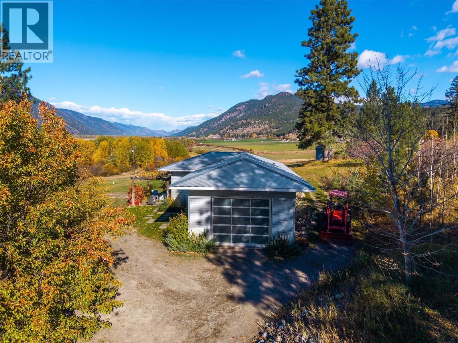 8121 Lyons Road, Kamloops - Image 1