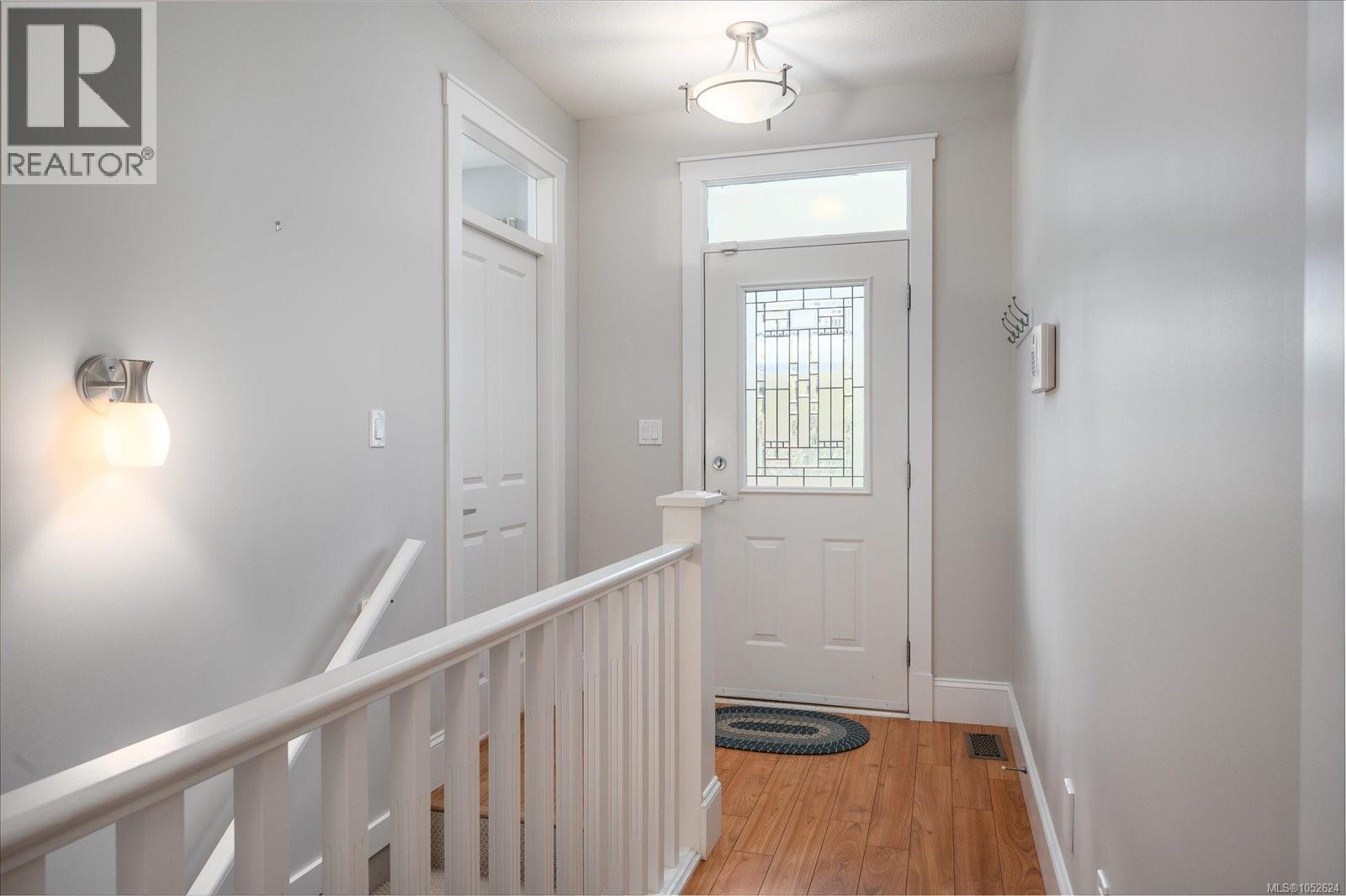 #31 3110 Cook St - 5
