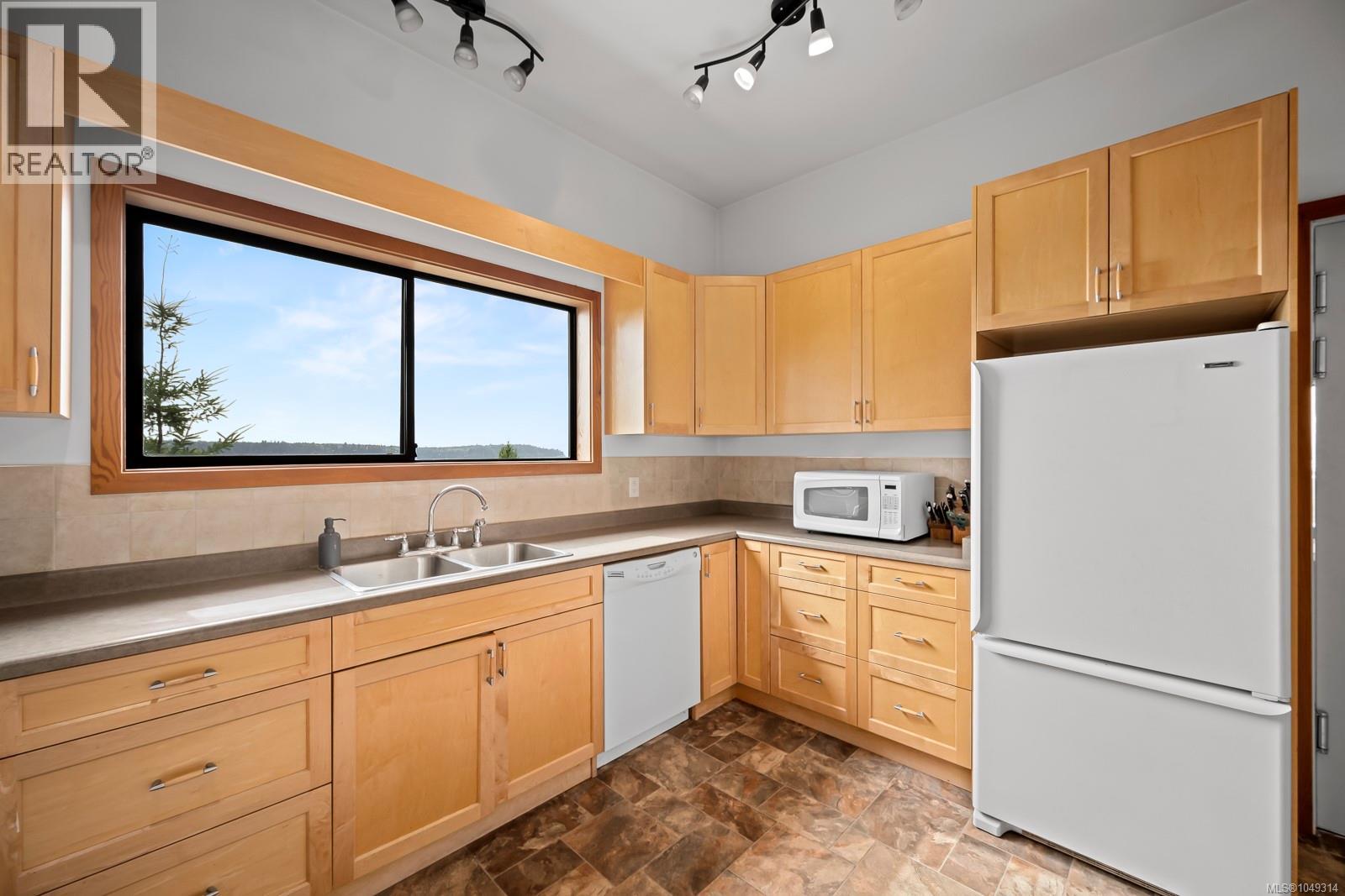 1466 Norton Dr - 8