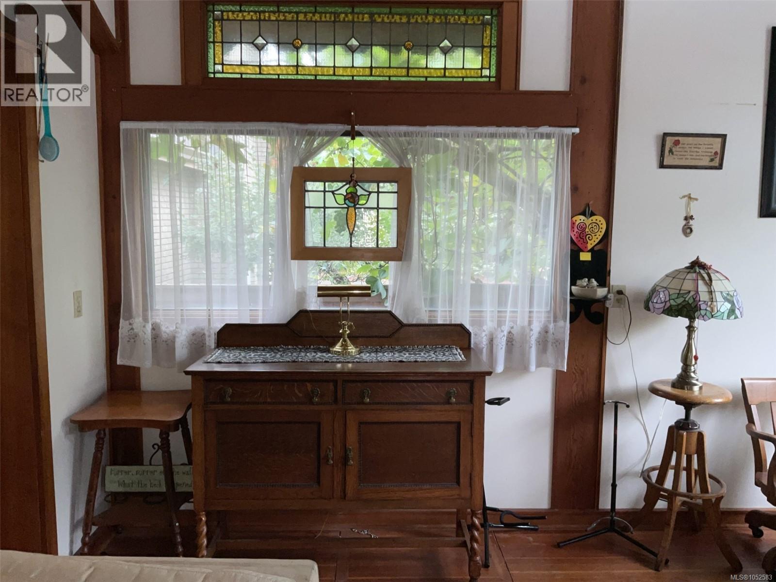 3875 Rumble Rd - 8