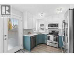 4pc Bathroom - 2003 Country Hills Circle Nw, Calgary, AB T3K4W7 Photo 9
