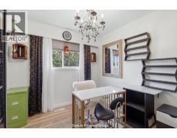 Kitchen - 1239 10th Street, Kamloops, BC V2B3A9 Photo 11