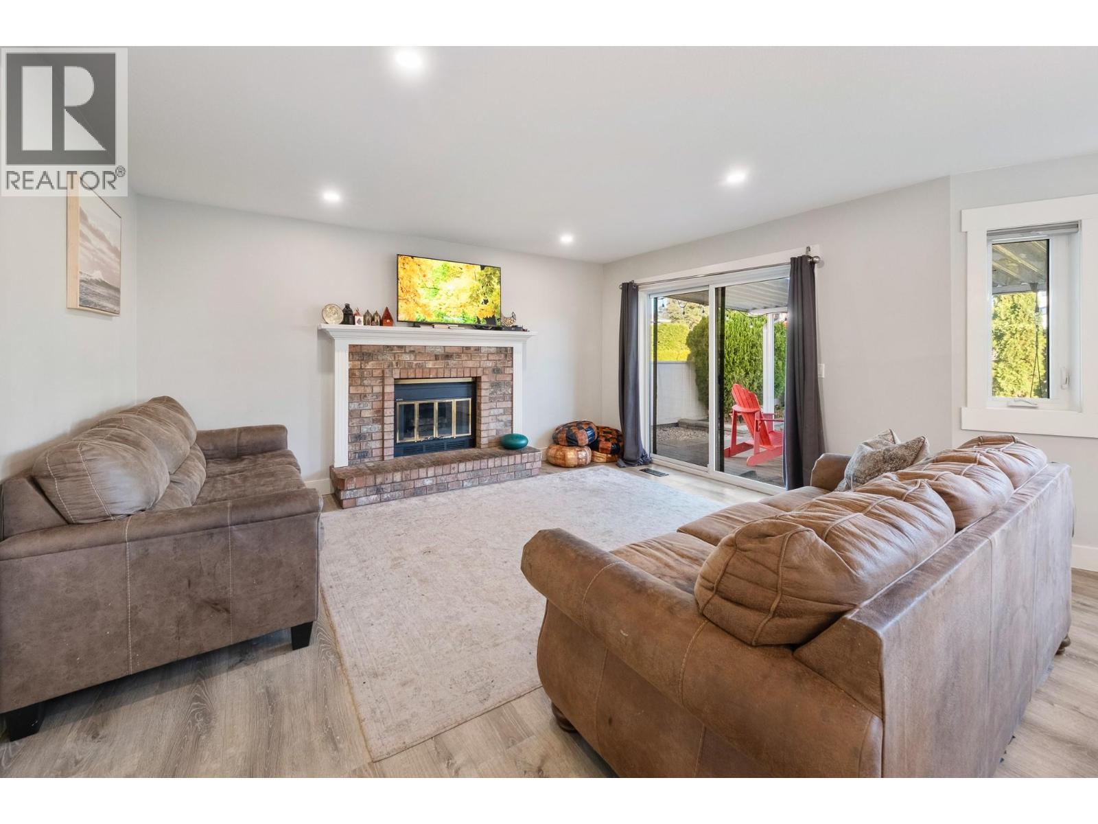 1042 Wintergreen Drive, Kelowna