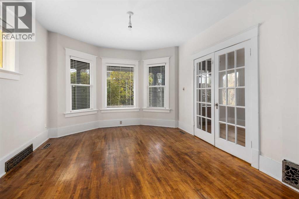 1818 18A Street SW photo 10