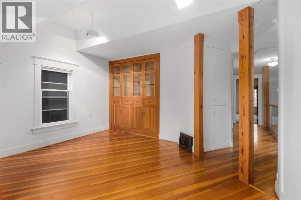 1818 18A Street SW photo 27
