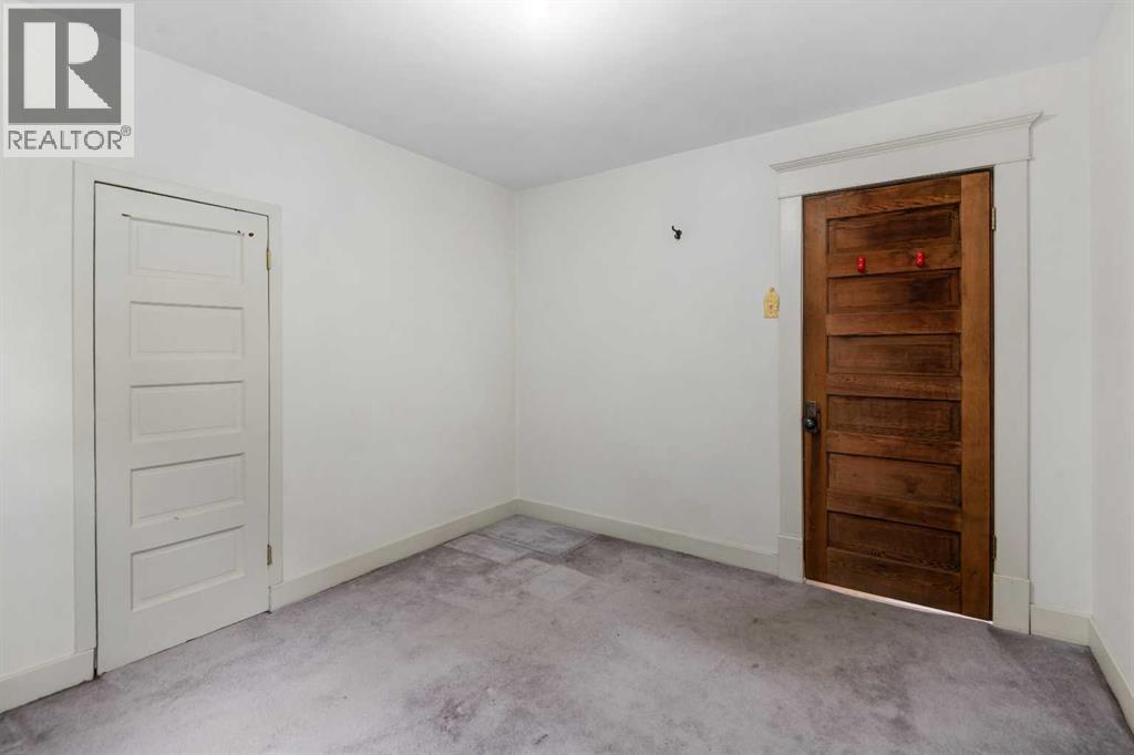 1818 18A Street SW photo 29
