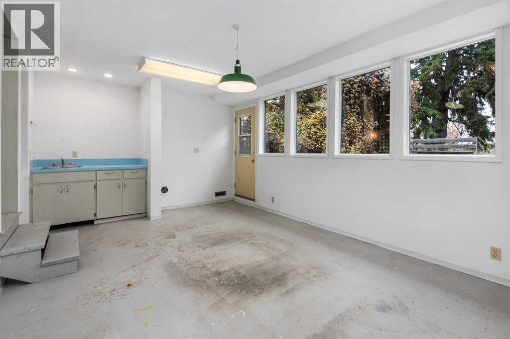 1818 18A Street SW photo 44