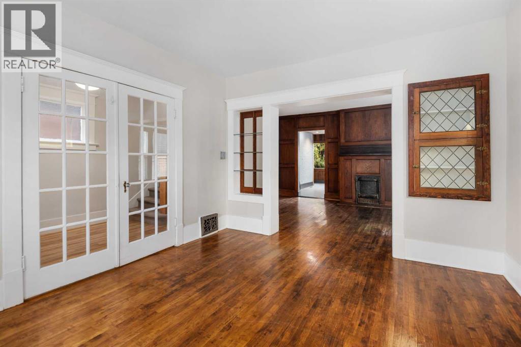 1818 18A Street SW photo 9