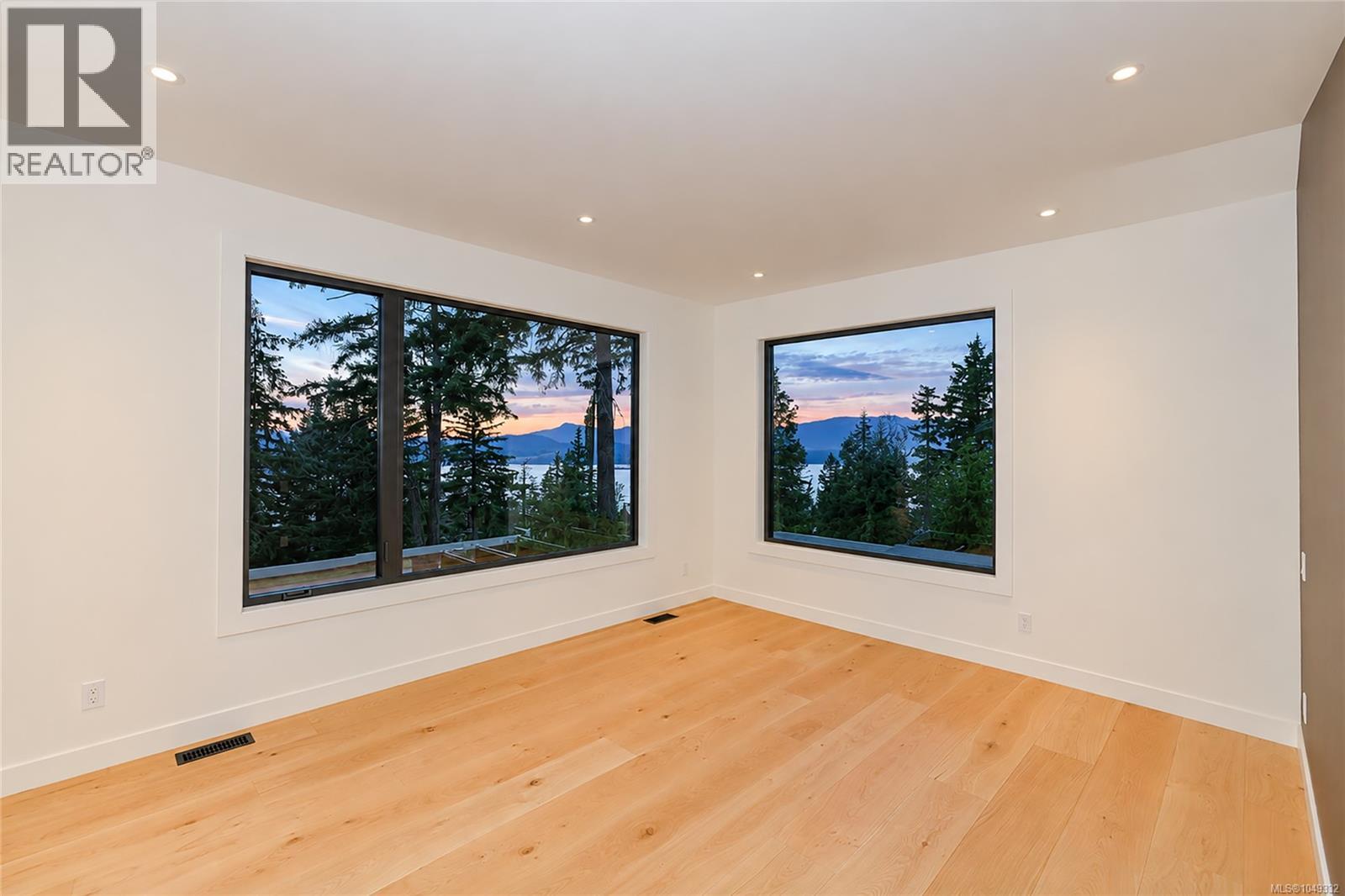  296 Canvasback Place, Salt Spring