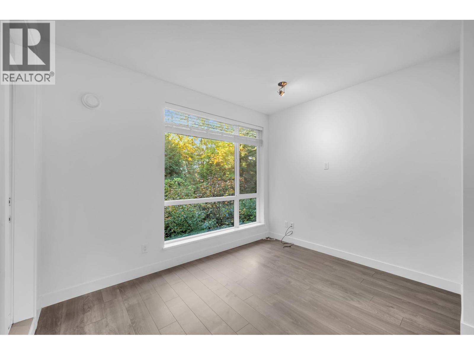 Photo of 226 723 W 3RD STREET 17