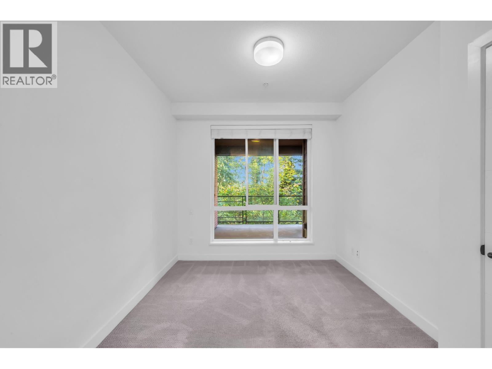 Photo of 226 723 W 3RD STREET 25