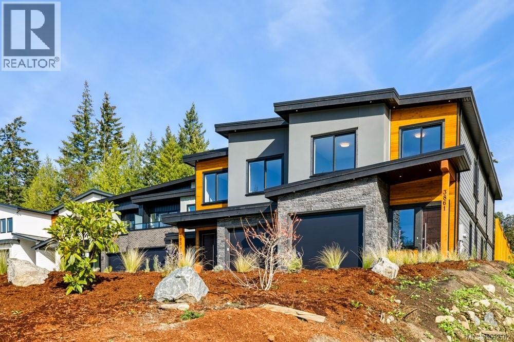  3861 Olympian Way, Langford