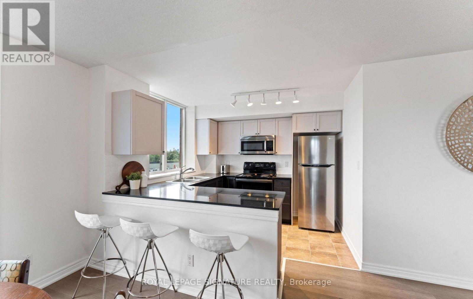 604- 1369 Bloor Street West, Toronto, ON photo 12