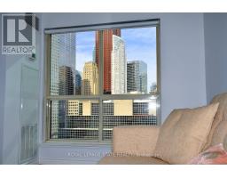 1611 - 25 The Esplanade, Toronto, ON M5E1W5 Photo 11