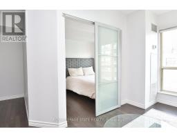 1611 - 25 The Esplanade, Toronto, ON M5E1W5 Photo 19
