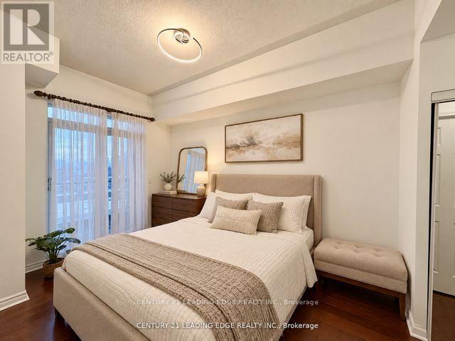 #712 18 KENASTON GARDENS - 6