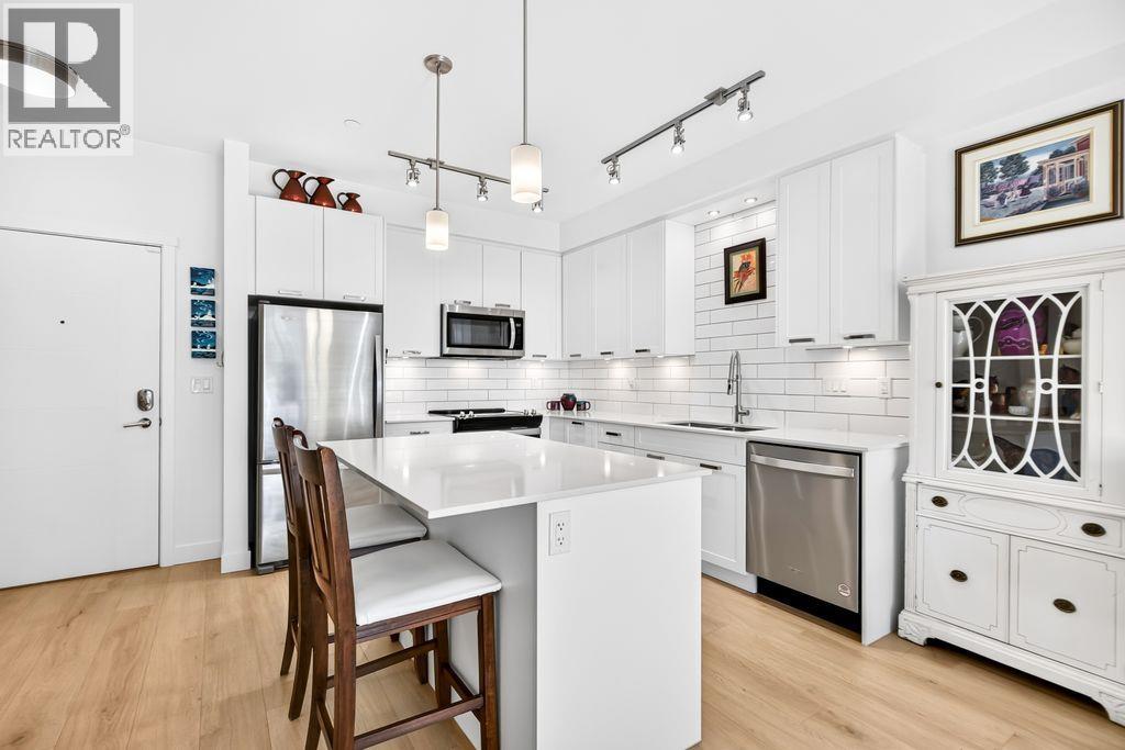 Photo of 107 22562 121 AVENUE 10